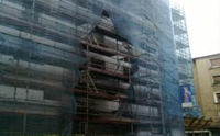 Aspecto de como quedó la fachada después del incendio