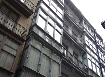 Rehabilitación de fachada y patio en calle Tendería de Bilbao